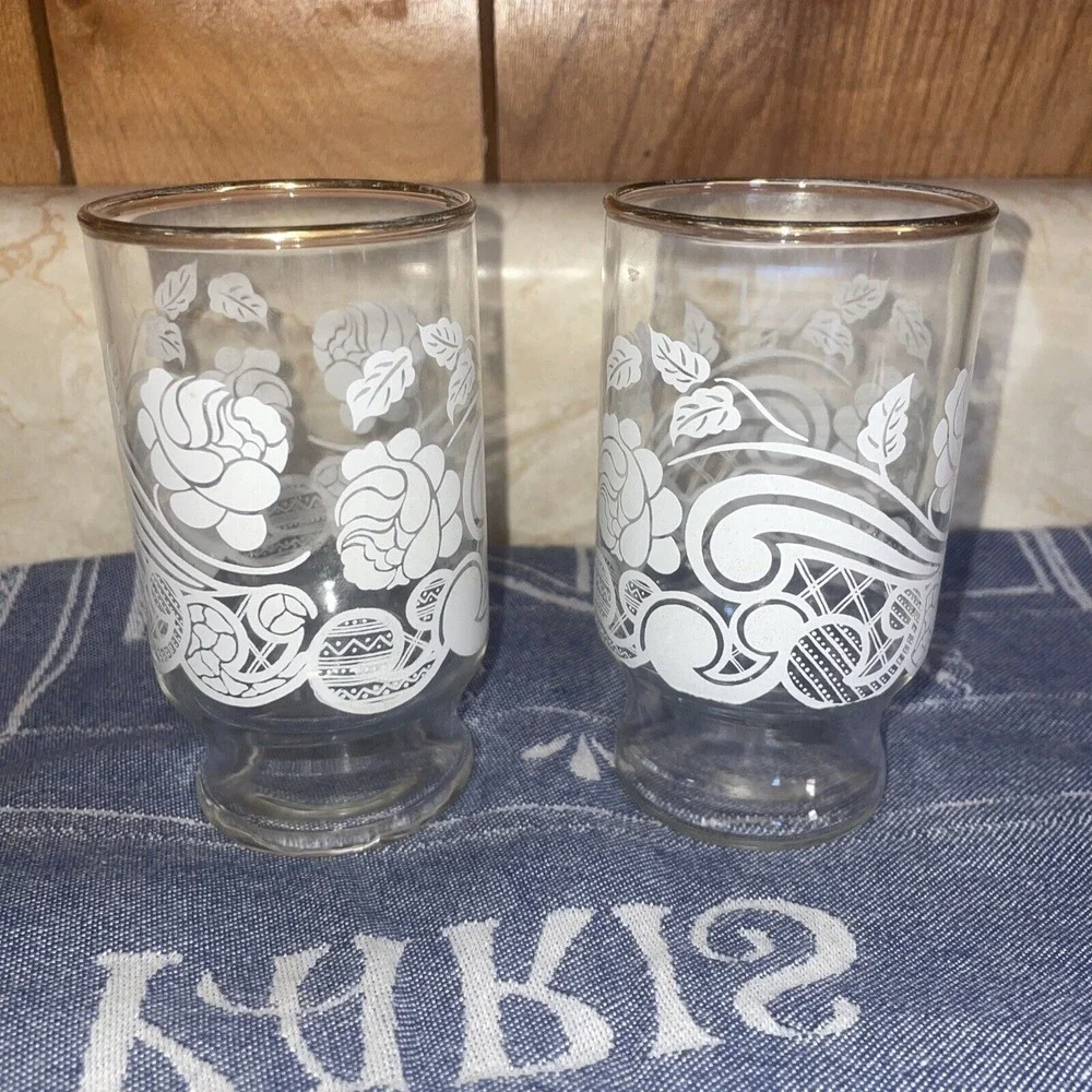 Set‎ Of 2 Libbey Paisley Juice Glasses 4.25